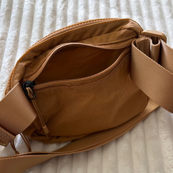 Nike Tan Belt Bag - Picture 4 of 7
